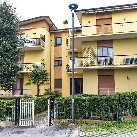 Trilocale Con Terrazzo A - S281